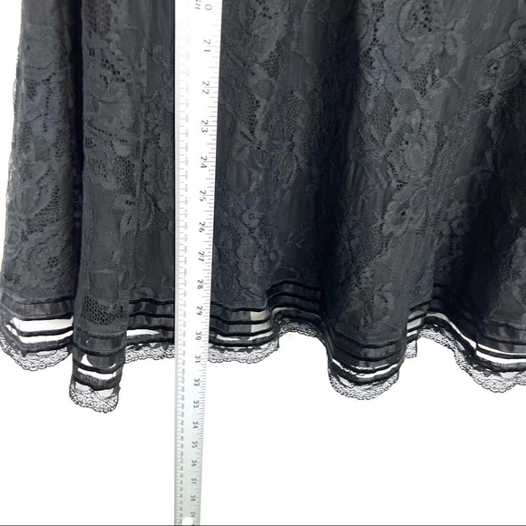 Lovers and Friends Cass Dress in Night Black Lace Size Small - Picture 10 of 11